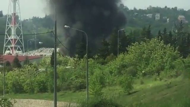 Пожар в районе мусороперерабатывающего завода в Сочи 06.05.2017 г.