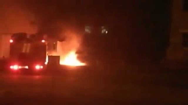 В Барнауле сгорел автомобиль смотреть онлайн