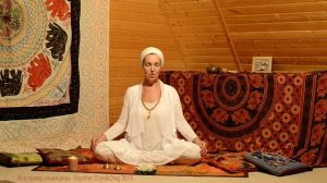 Кундалини йога с Зоей Вайднер.  Дыхание Огня.