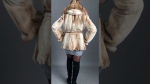 Шуба норка стриженная 23000 ₽ в отличном состоянии, капюшон отд.Куница дл.70 см р.46 /11234/