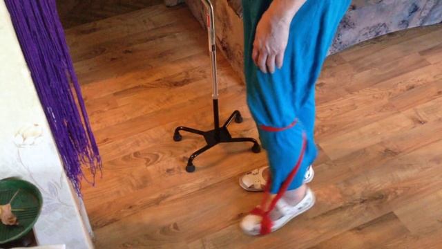 Реабилитолог Юрий Жидченко. Ходьба после инсульта. С.А. Ходьба с тростью. Домашняя реабилитация. смотреть онлайн