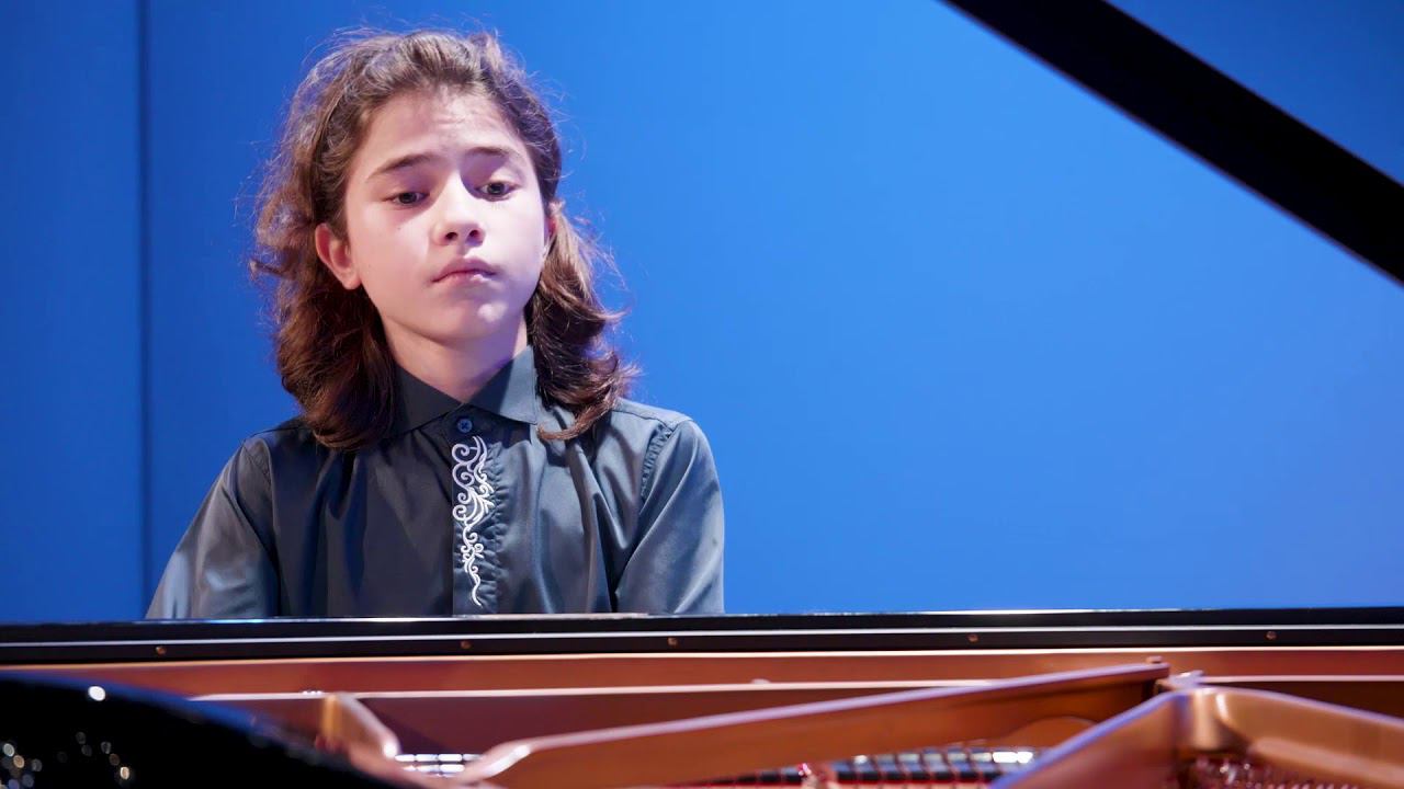 К. Дебюсси Сады под дождем из сюиты "Эстампы" L.100 смотреть онлайн