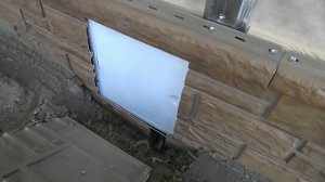 Установка цокольного сайдинга.