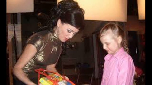 "За Вознаграждение!"-Появились 3 видео и 17 фотографий Заворотнюк в клинике. смотреть онлайн