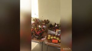 "Осень топает по крышам топ,топ,топ..."