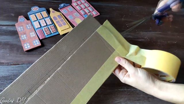 DIY Ключница настенная.  Домик из картона своими руками