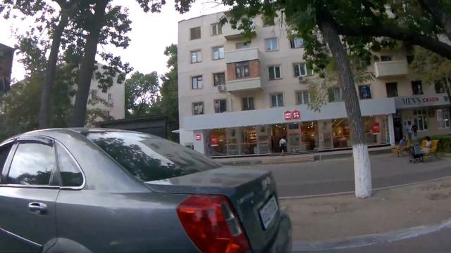 Ташкент.Поездка от улицы Севастопольская до станции метро Максима Горького смотреть онлайн