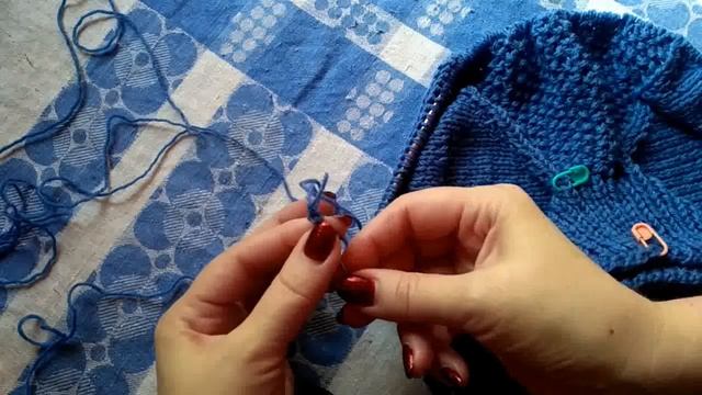 МК Вязание спицами без узелков. Как просто соединить две нитки при вязании спицами смотреть онлайн