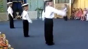 танец 'Яблочко'