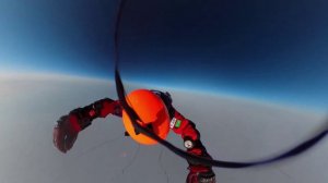 "Вести" публикуют видео, снятое от первого лица во время стратосферного прыжка над Северным полюсом