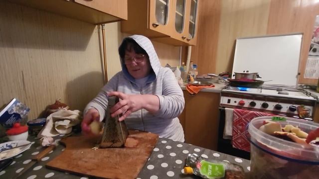 Готовьте луковую икру, бурячковую , морковную. смотреть онлайн