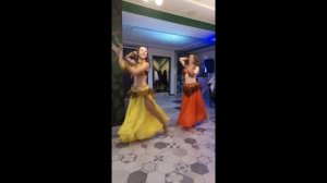 свадебный подарок жениху и невесте от сестренок