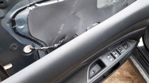 Автоматические стеклоподъёмники на Митсубиси Аутлендер при закрытии автомобиля
