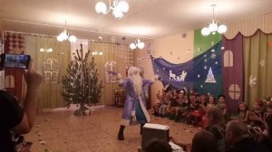 Дед мороз зажигает на утреннике Чита 2019