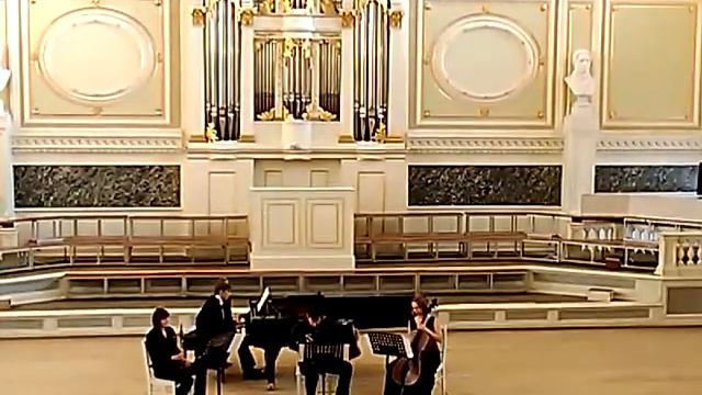 Е. Петров "ASTORTANGO" смотреть онлайн