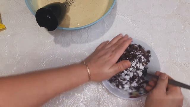 ПИРОГ НА КЕФИРЕ /ЛЕГКИЙ ПИРОГ НА КЕФИРЕ С ИЗЮМОМ