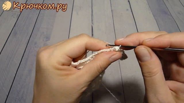 Объемная салфетка Дора крючком