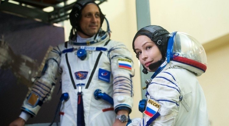 Трансляция взлета киноэкипажа фильма «Вызов» в Сети набрала более 13 млн просмотров