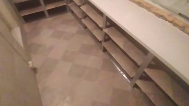 Полки для хранения инструмента и запасов как стеллаж на лоджию или балкон - снято на видео смотреть онлайн