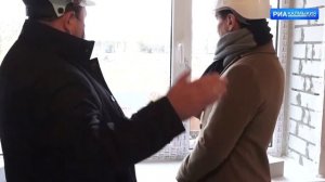 Глава Калмыкии Бату Хасиков проинспектировал строительство дома по ул  Некрасова