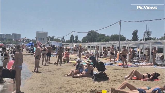 Погода в Анапе сегодня 30 июня 2024. Анапа. Центральный пляж. Чёрное море. Отдых в Анапе 2024 сезон