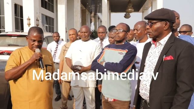 BREAKING! Ebonyi state Governor gift all medical doctors in Ebonyi state brand new SUV jeep смотреть онлайн