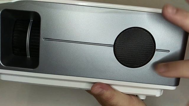 ThundeaL TD96W Отличный FullHD проектор с хорошей яркостью, цветами и контрастностью Распаковка смотреть онлайн