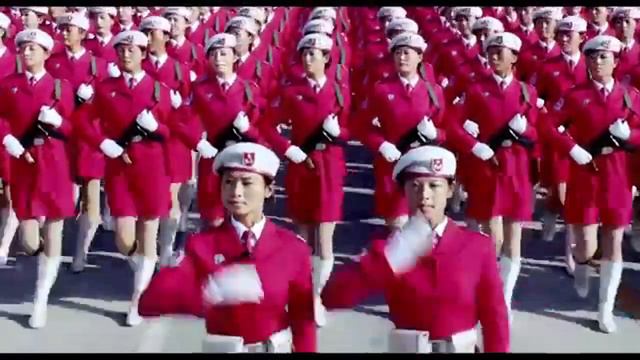 Китайские девушки на параде под катюшу