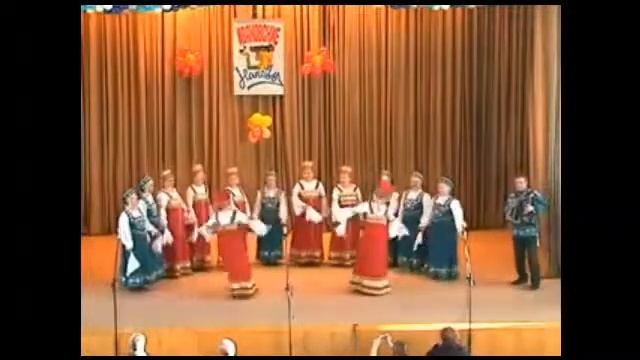 Народный хор Русская горница - День я хлеба не пекла смотреть онлайн