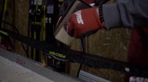 Первичная подготовка новых беговых лыж, снятие заводского парафина!