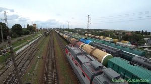 ЧС7 с поездом 742А Белгород - Москва  на станции Ржава.