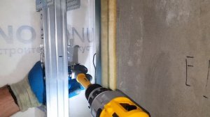 Угловая насадка для шуруповерта DEWALT DT71517T Монтаж ГКЛ профиля.