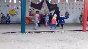 Смешной танец листопад