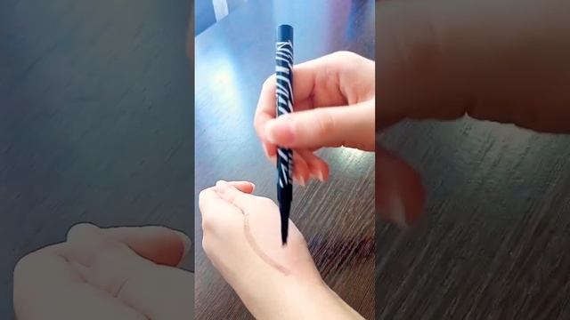 маркер для бровей тон светло - коричневый