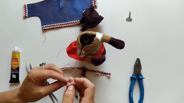 Реставрация заводного медведя. ( Уронили мишку на пол...) смотреть онлайн