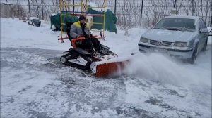 Электро снегоуборщик с роторнои щёткои