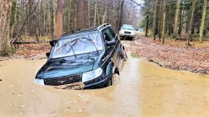 Два Уаз Патриота 35 и 36, оффроад выезд в грязь поселка Юсупово!