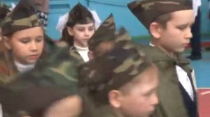 2 класс  2017 год  Смотр строевой песни