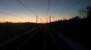 Вид из кабины поезда,глазами машиниста.Профессия:машинист поезда.РедкоЖивуДома.