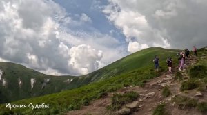 Карина собирала чемоданы уходя от мужа, а услышав скрежет ключа она подслушала...