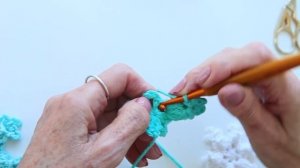 ПОДАРОК на новый год. Волшебная снежинка крючком. Вязание для начинающих.