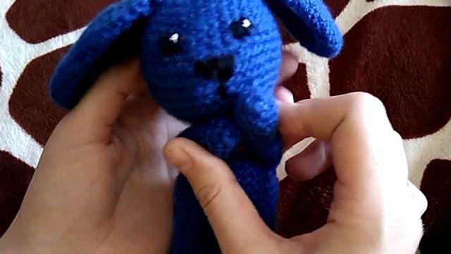 Щенок из синей пряжи АмигурумиAmigurumi
