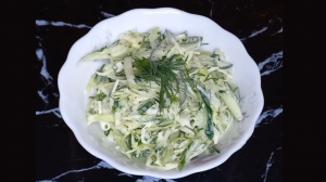 Всегда удачный и лёгкий салат, для укрепления здоровья