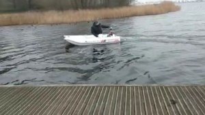 test in de winter Aqua Marina Aircat 335 rhino BLX 70lb aqua Marina aircat inflatable catamaran