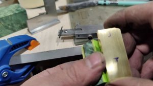 Рабочие будни ножедела