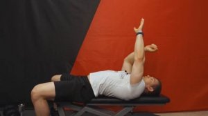 Пуловер гантелью на лавке I Широчайшие