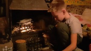 Ночевка на даче холодной осенью...