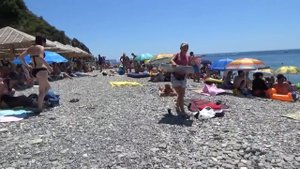 пляж пос. Бетта, 19 июля, разгар сезона, Краснодарский край