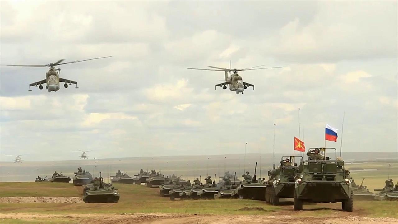 Военнослужащие и ветераны Сухопутных войск отмечают праздник