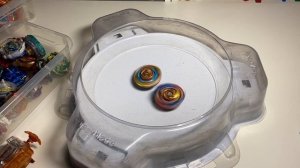 АСТРАЛ СПРИГГАН ПРОТИВ 4го Сезона / Бейблэйд Бёрст / Beyblade Burst